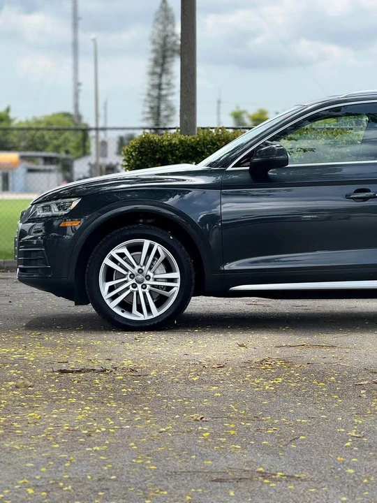 2017 Audi 8R Q5 - Image 4 of 17