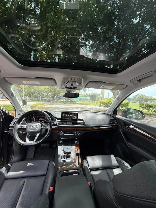 2017 Audi 8R Q5 - Image 8 of 17