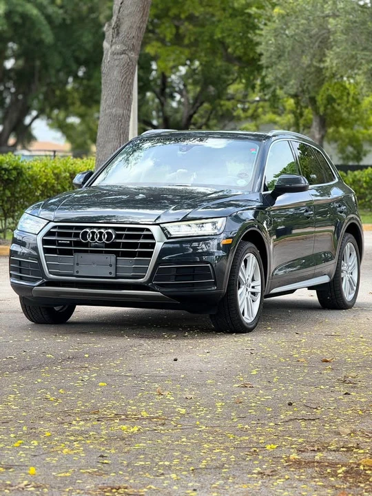 2017 Audi 8R Q5 - Image 2 of 17