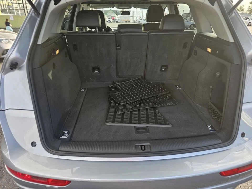 2017 Audi 8R Q5 - Image 8 of 9