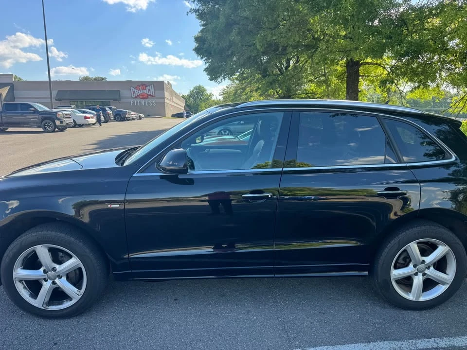 2017 Audi 8R Q5 - Image 2 of 16