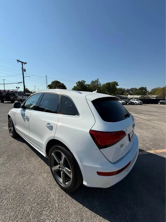 2017 Audi 8R Q5 - Image 4 of 16