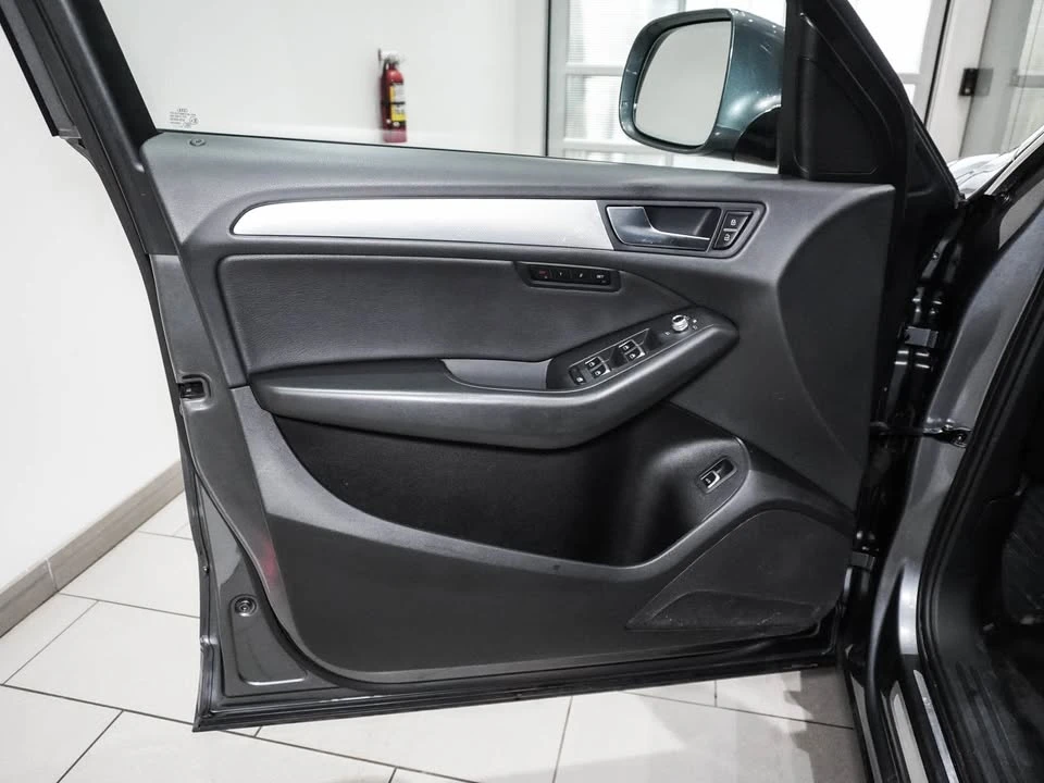 2017 Audi Q5 - Image 8 of 10