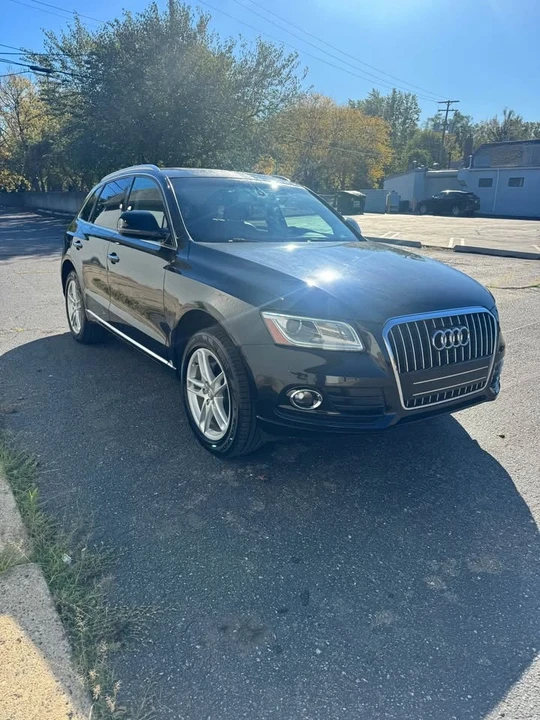 2017 Audi FY Q5 - Image 2 of 8