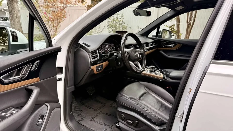 2017 Audi 4M Q7 - Image 10 of 19