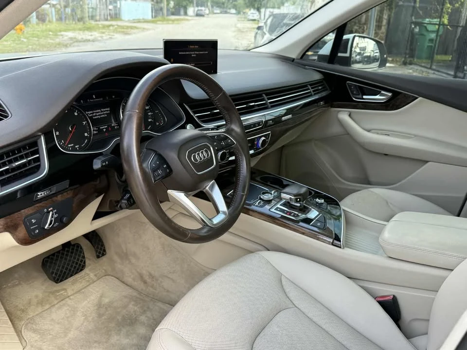 2017 Audi 4M Q7 - Image 17 of 18