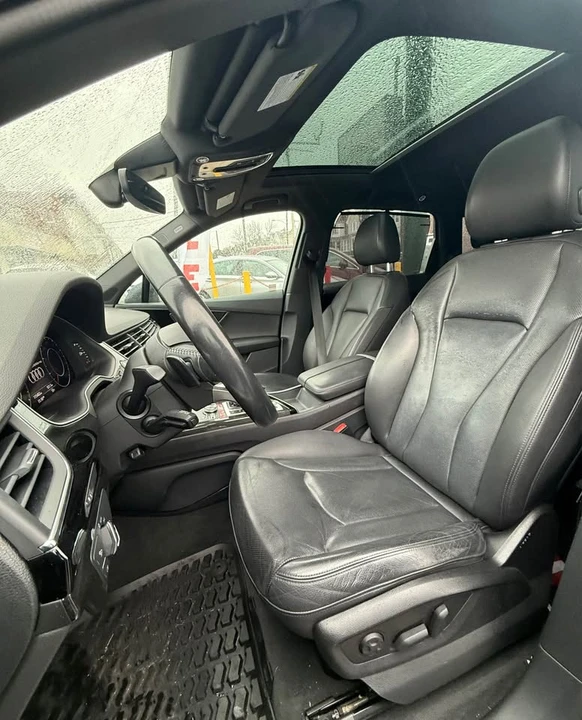 2017 Audi 4M Q7 - Image 2 of 8