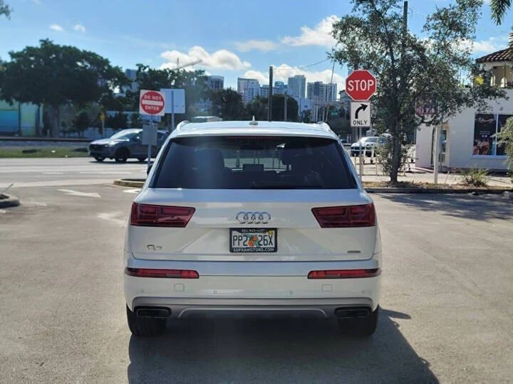 2017 Audi 4M Q7 - Image 5 of 18