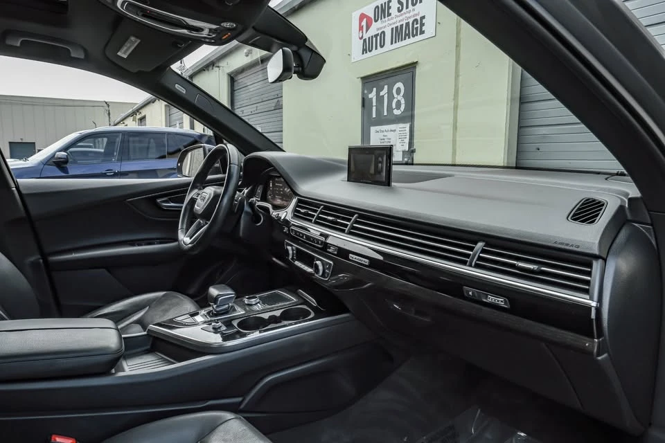 2017 Audi 4M Q7 - Image 12 of 19