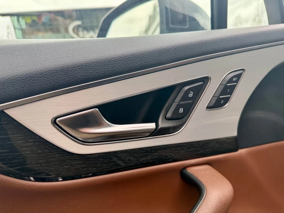 2017 Audi 4M Q7 - Image 6 of 20