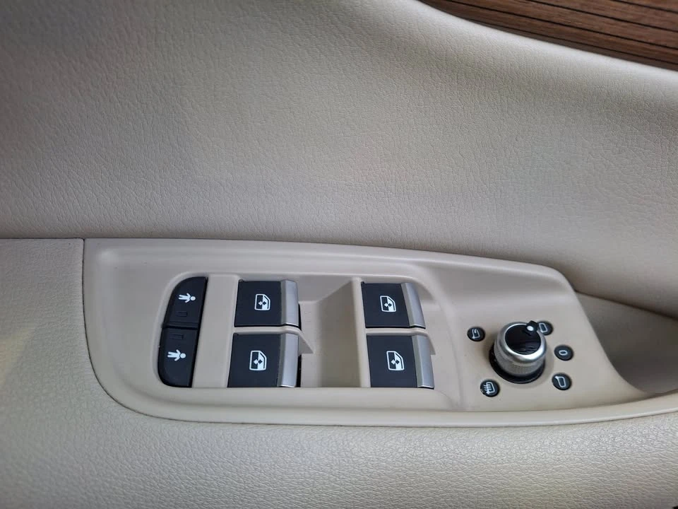 2017 Audi 4M Q7 - Image 10 of 14