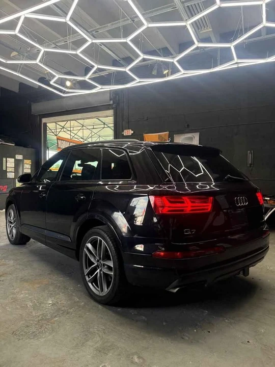 2017 Audi 4M Q7 - Image 4 of 10