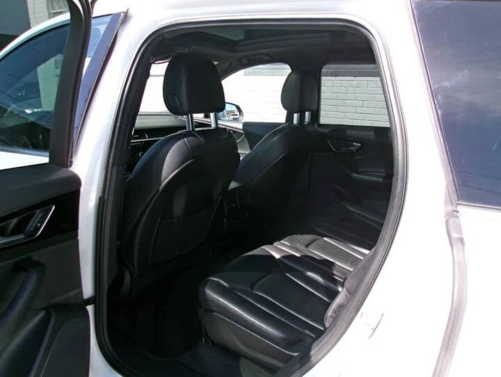 2017 Audi 4M Q7 - Image 11 of 19