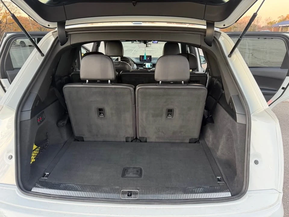 2017 Audi 4M Q7 - Image 10 of 14
