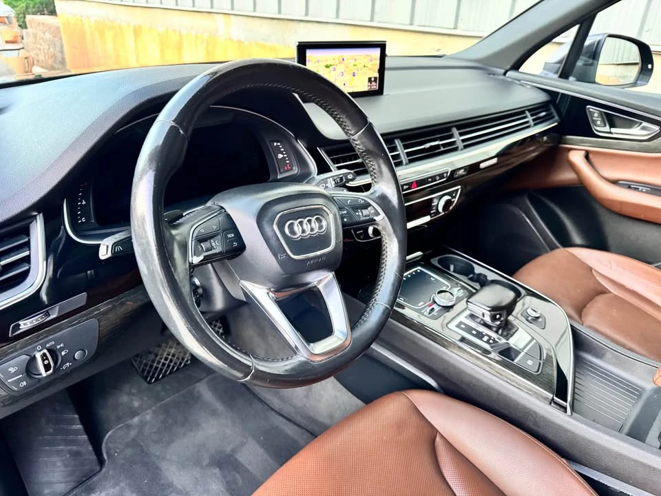2017 Audi 4M Q7 - Image 4 of 18