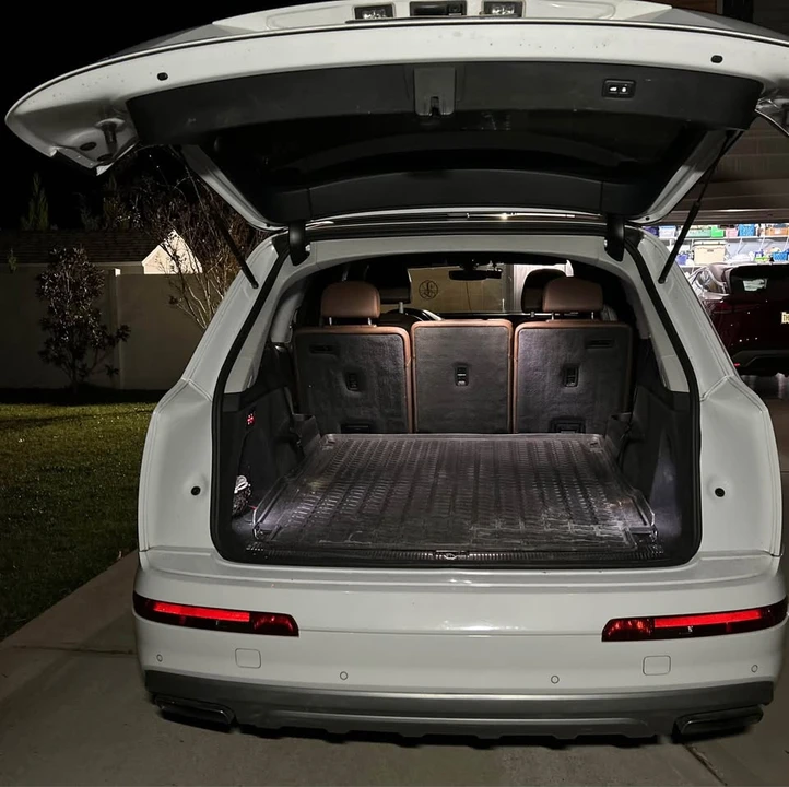 2017 Audi 4M Q7 - Image 2 of 10