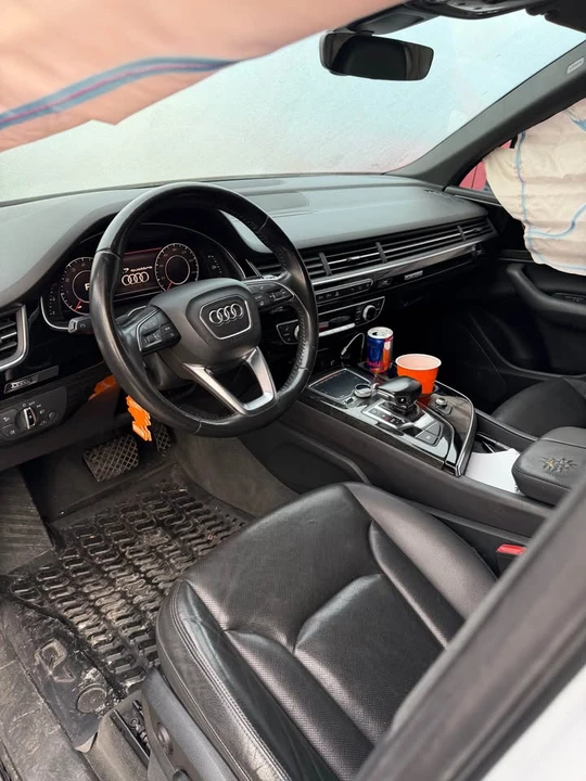 2017 Audi 4M Q7 - Image 2 of 8
