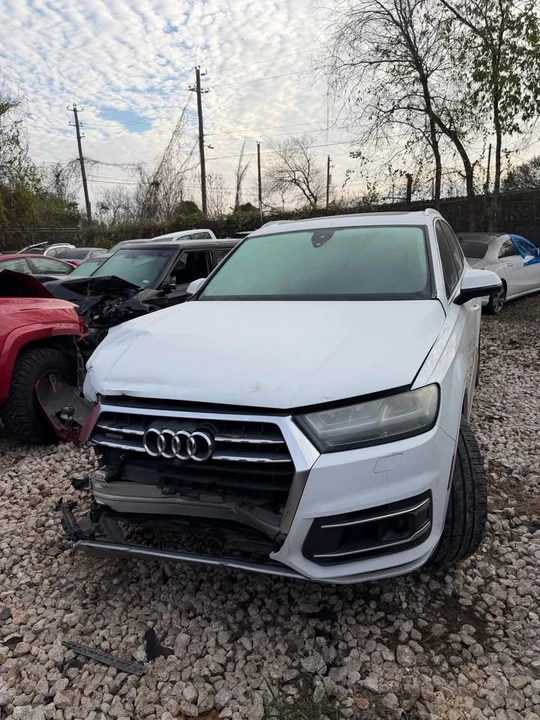 2017 Audi 4M Q7 - Image 8 of 8