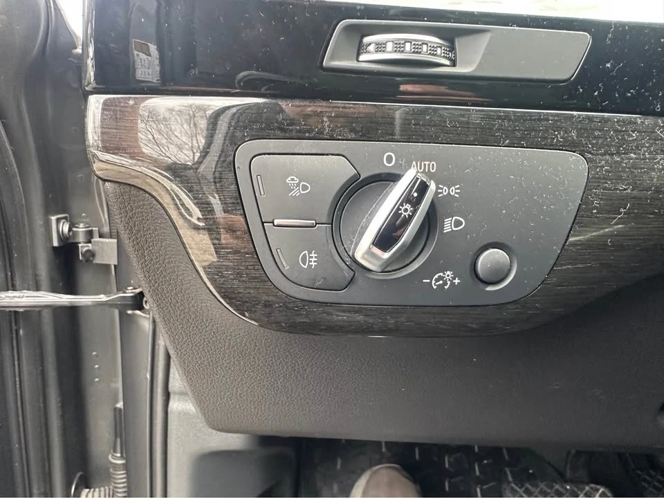 2017 Audi 4M Q7 - Image 9 of 10