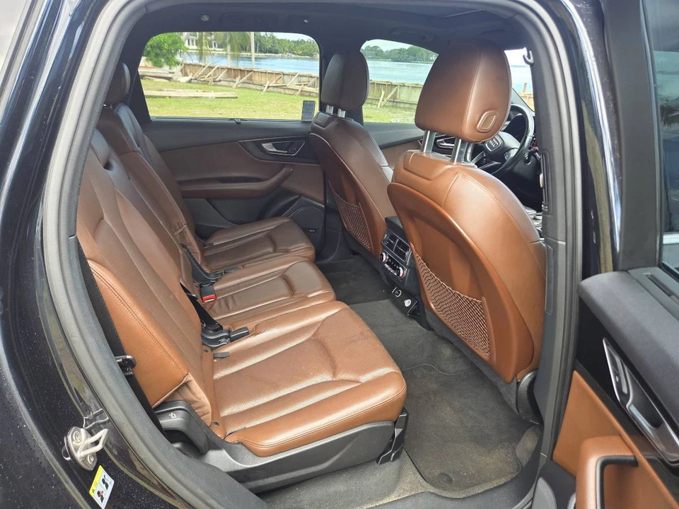 2017 Audi 4M Q7 - Image 10 of 14
