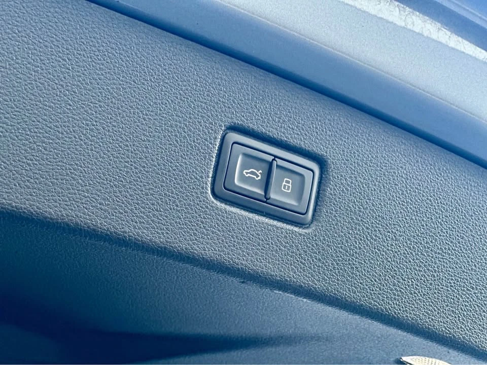 2017 Audi 4M Q7 - Image 12 of 20