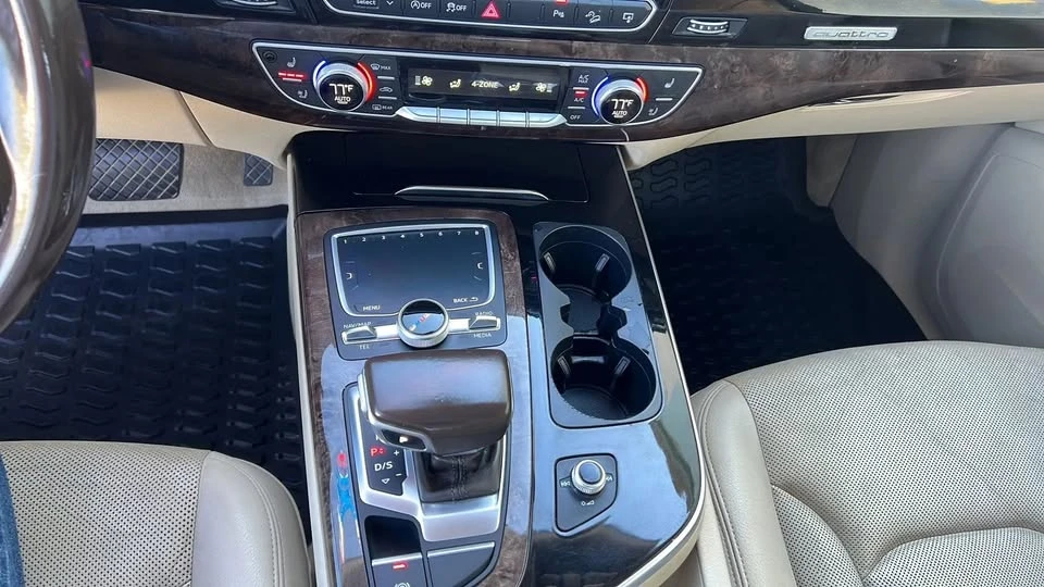 2017 Audi 4M Q7 - Image 8 of 20