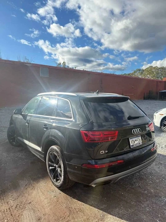 2017 Audi 4M Q7 - Image 4 of 10