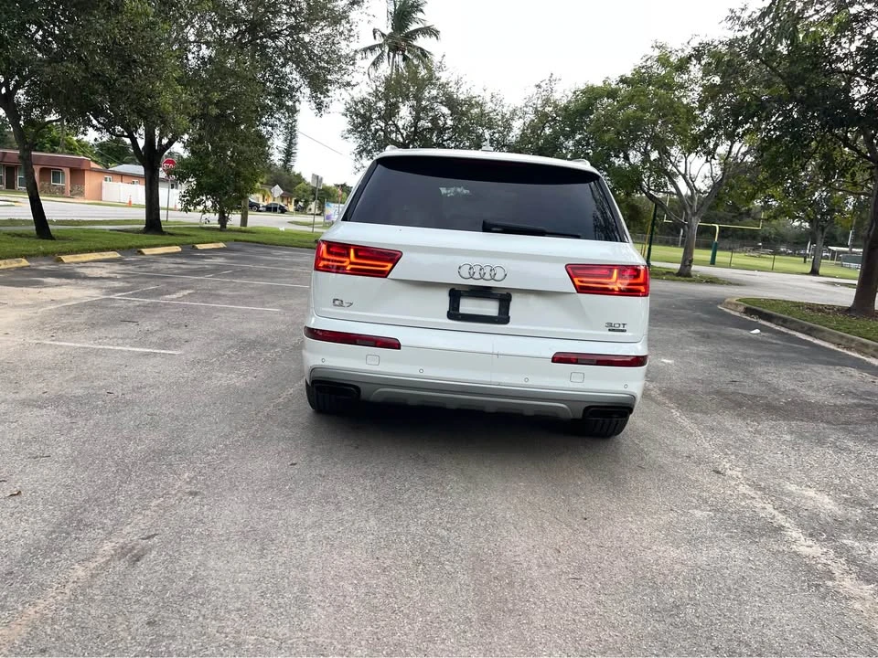 2017 Audi 4M Q7 - Image 5 of 17