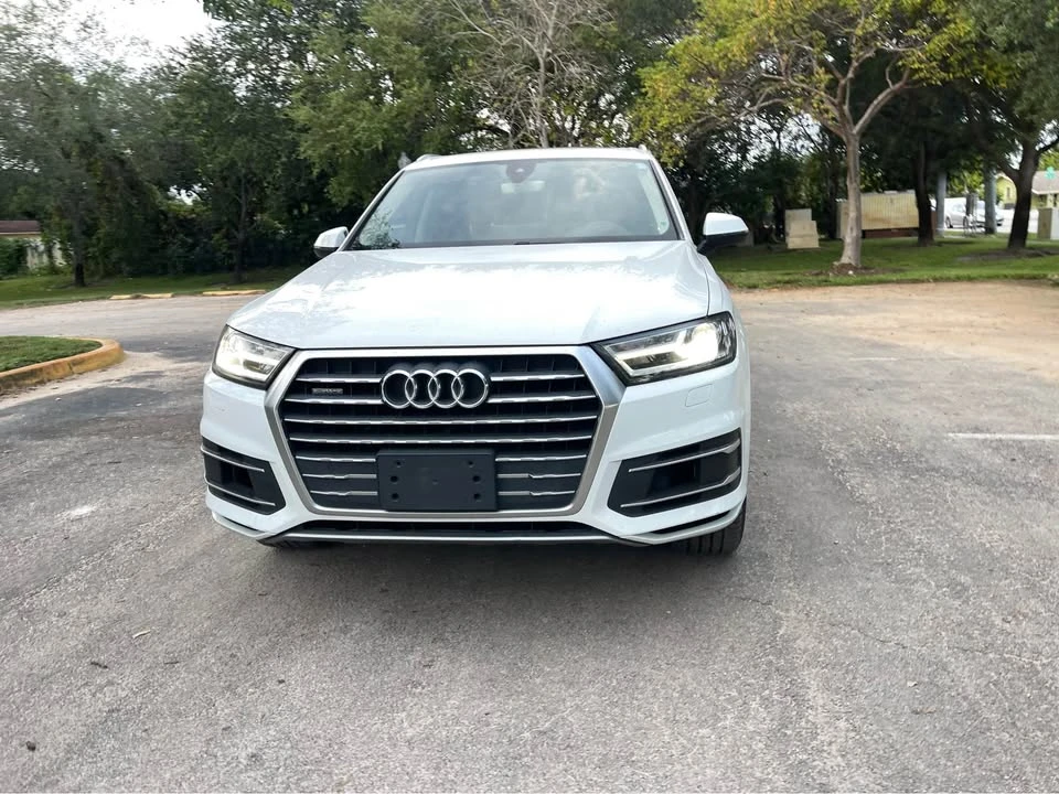 2017 Audi 4M Q7 - Image 2 of 17