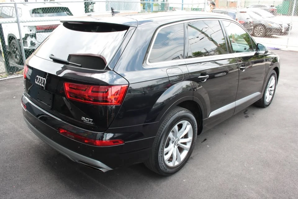 2017 Audi 4M Q7 - Image 4 of 16