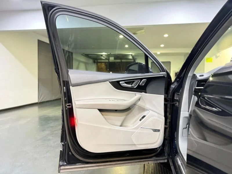 2017 Audi 4M Q7 - Image 10 of 20