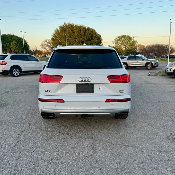 2017 Audi 4M Q7 - Image 7 of 21