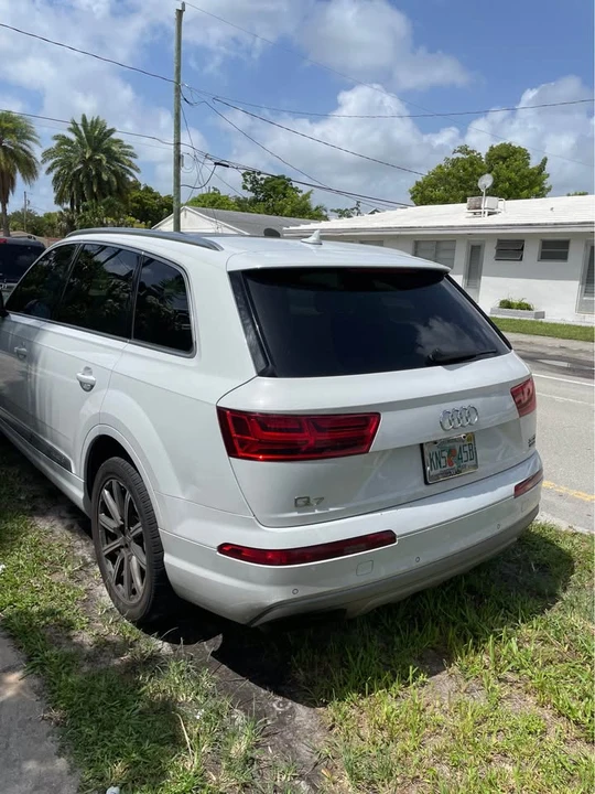 2017 Audi 4M Q7 - Image 4 of 20