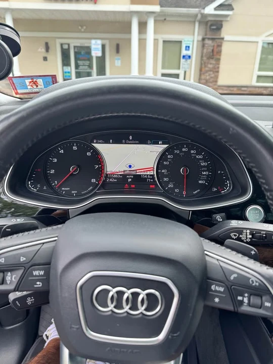 2017 Audi 4M Q7 - Image 10 of 16