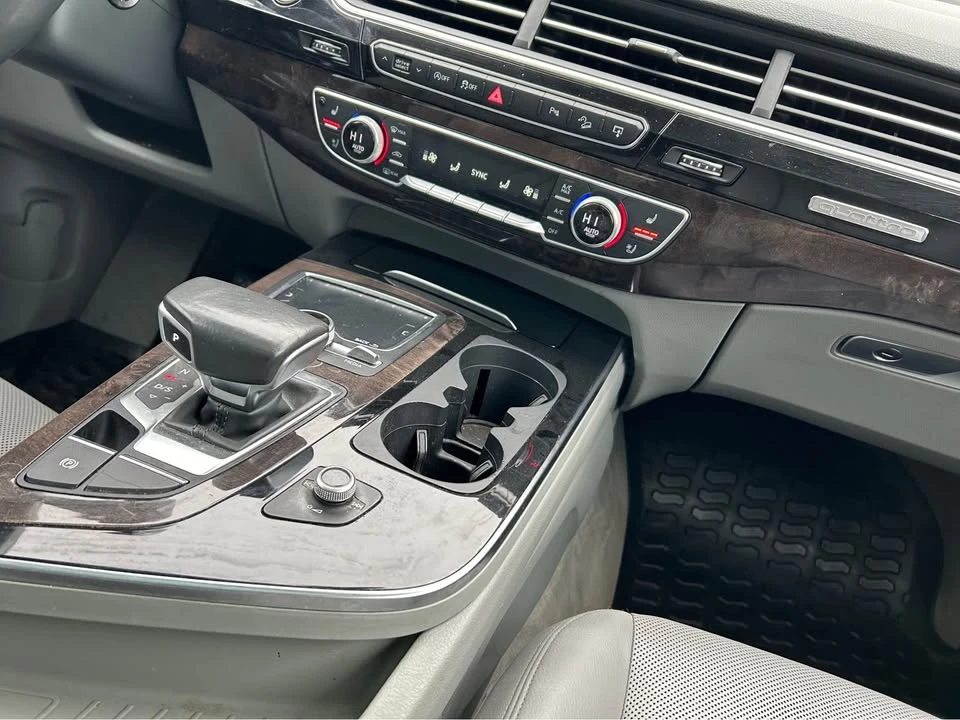 2017 Audi 4M Q7 - Image 12 of 17