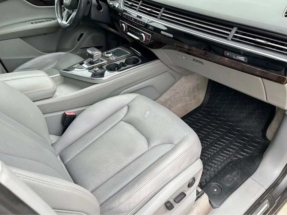 2017 Audi 4M Q7 - Image 8 of 17