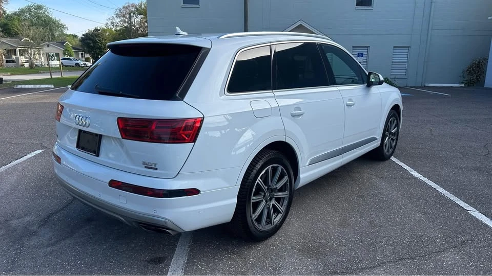 2017 Audi 4M Q7 - Image 5 of 19