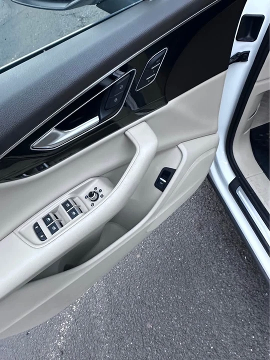 2017 Audi 4M Q7 - Image 17 of 20