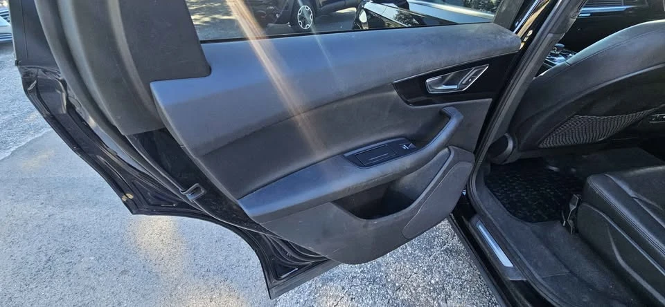 2017 Audi 4M Q7 - Image 10 of 11