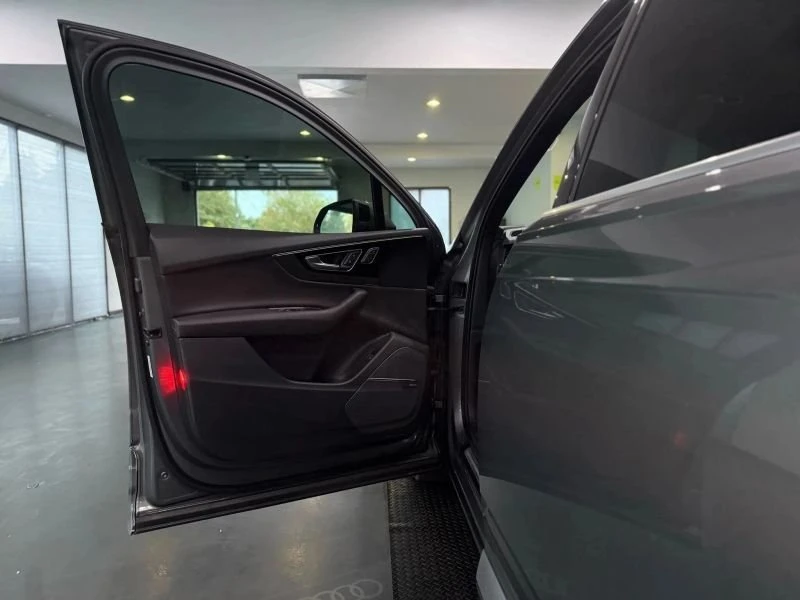 2017 Audi 4M Q7 - Image 9 of 19
