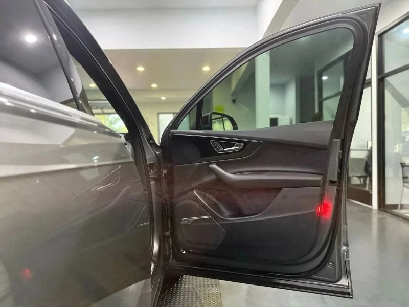 2017 Audi 4M Q7 - Image 16 of 20