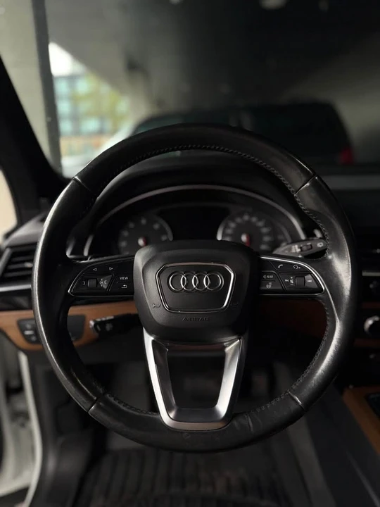 2017 Audi 4M Q7 - Image 10 of 20