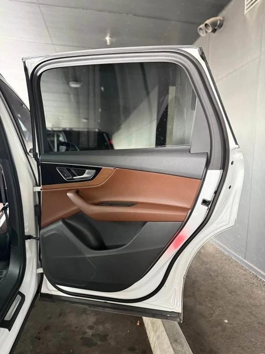 2017 Audi 4M Q7 - Image 16 of 20
