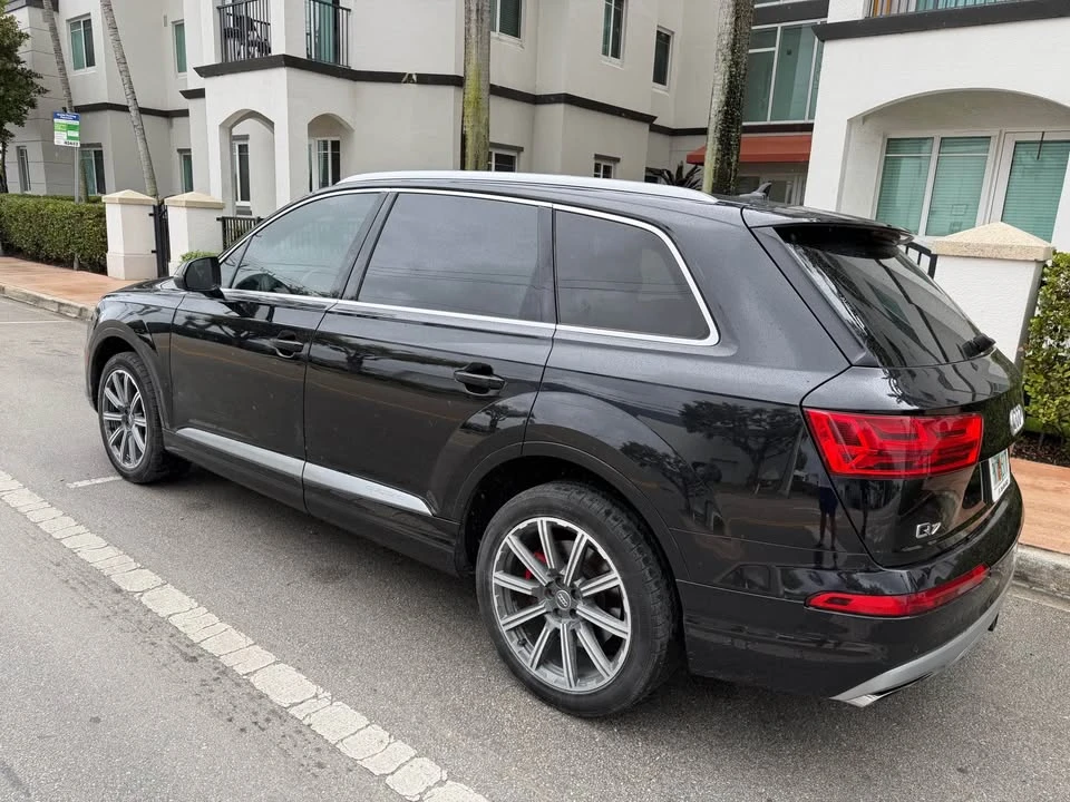 2017 Audi 4M Q7 - Image 9 of 10