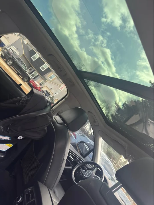 2017 Audi 4M Q7 - Image 8 of 9