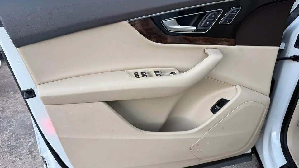 2017 Audi 4M Q7 - Image 5 of 16