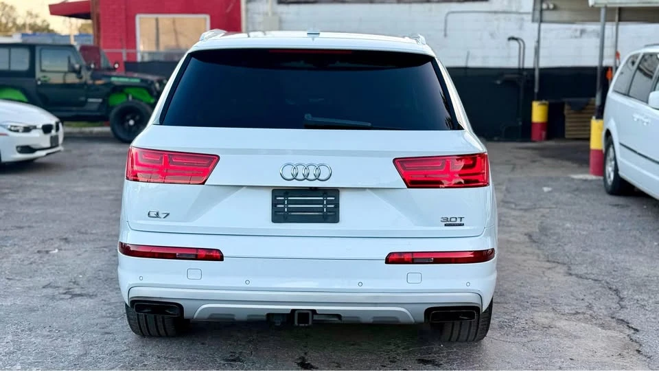 2017 Audi 4M Q7 - Image 2 of 16