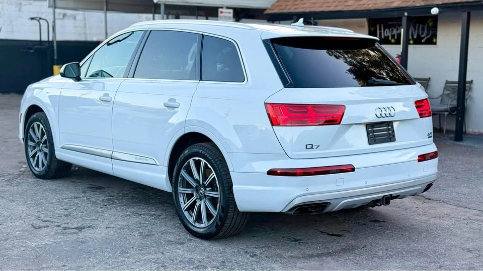 2017 Audi 4M Q7 - Image 6 of 16