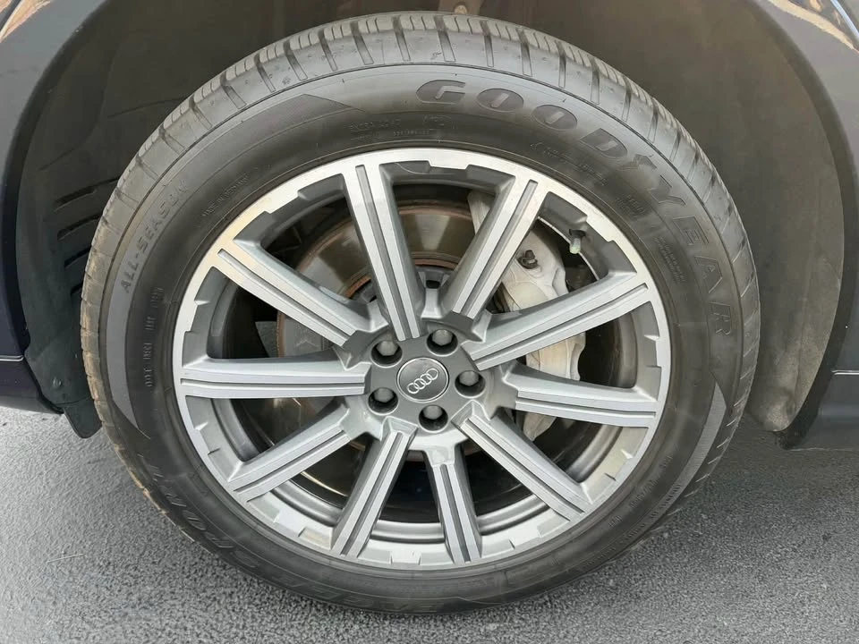 2017 Audi 4M Q7 - Image 6 of 17
