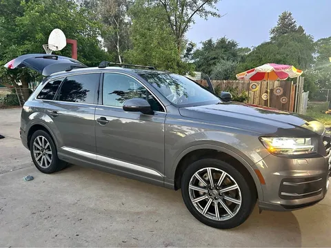 2017 Audi Q7 Premium Plus